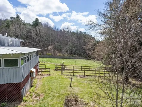 838 Hidden Valley Road Clyde NC 28721
