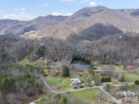 838 Hidden Valley Road Clyde NC 28721