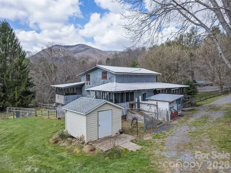838 Hidden Valley Road Clyde NC 28721