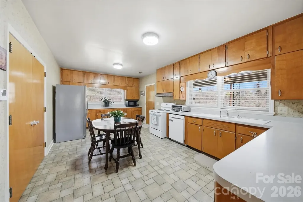 32 Falls Avenue Granite Falls NC 28630