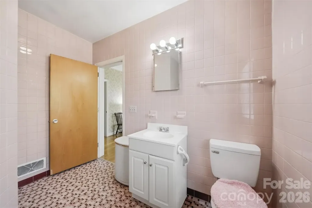 32 Falls Avenue Granite Falls NC 28630