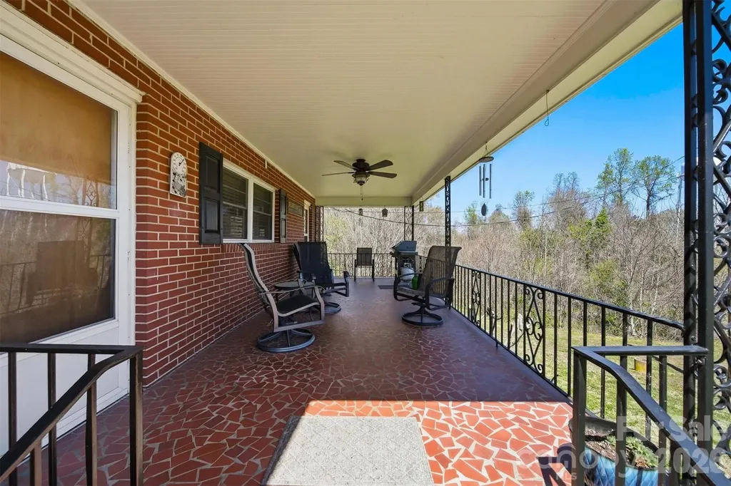 32 Falls Avenue Granite Falls NC 28630