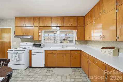 32 Falls Avenue Granite Falls NC 28630