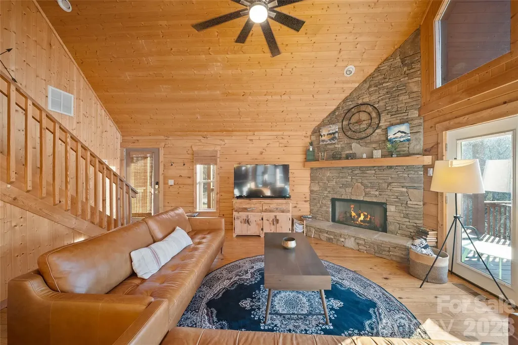 173 Mistletoe Park Lake Lure NC 28746