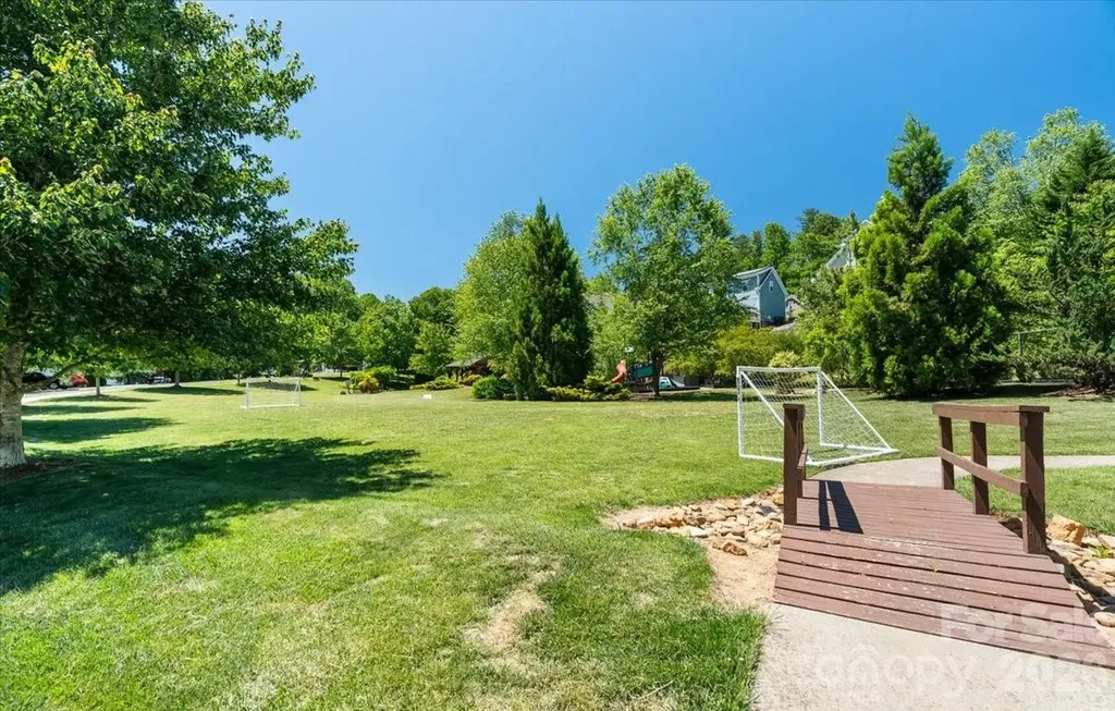 126 Carolina Bluebird Loop Arden NC 28704