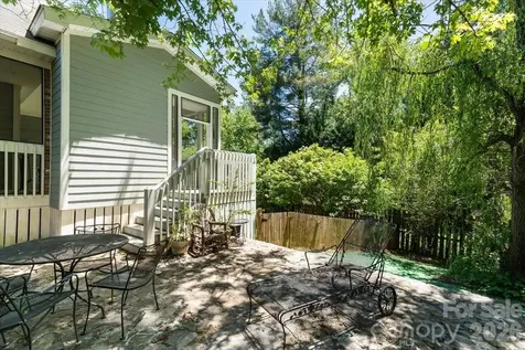 126 Carolina Bluebird Loop Arden NC 28704