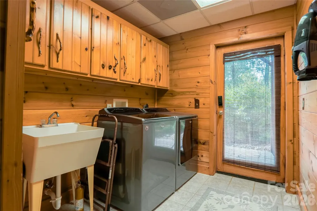 300 Williams Circle Lake Lure NC 28746