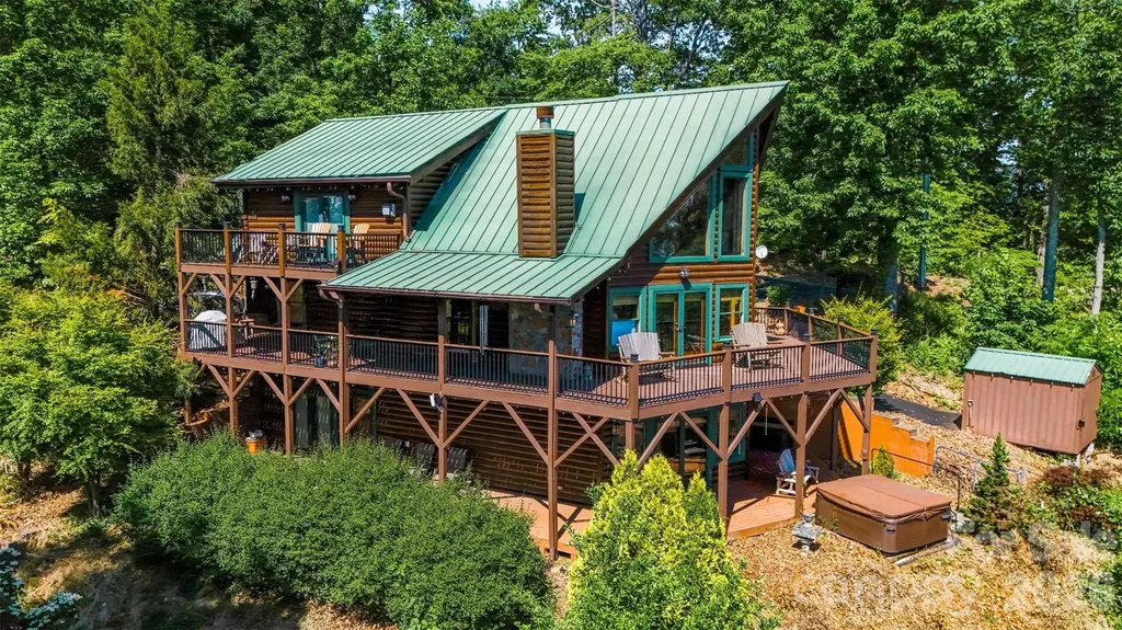 300 Williams Circle Lake Lure NC 28746