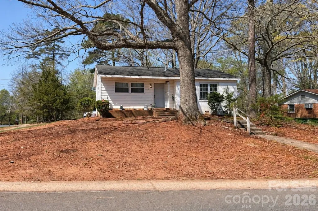 6836 Deanwood Place Charlotte NC 28217
