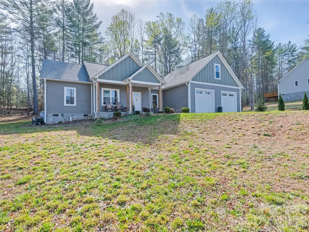 1711 Plantation Loop Morganton NC 28655