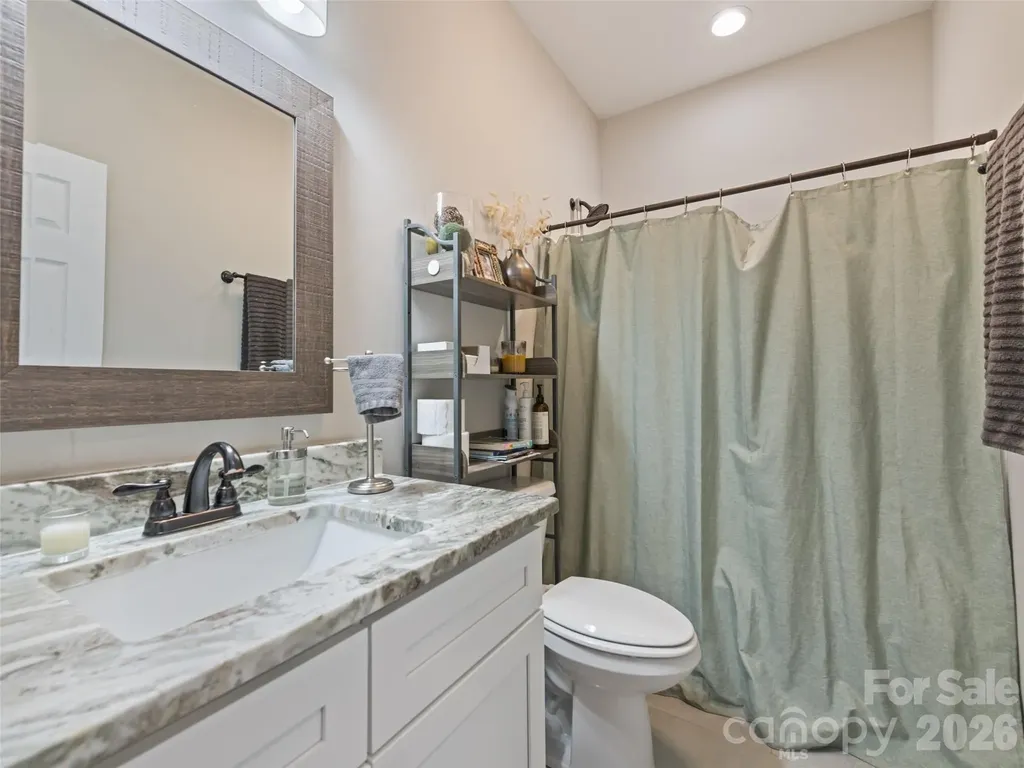 1711 Plantation Loop Morganton NC 28655