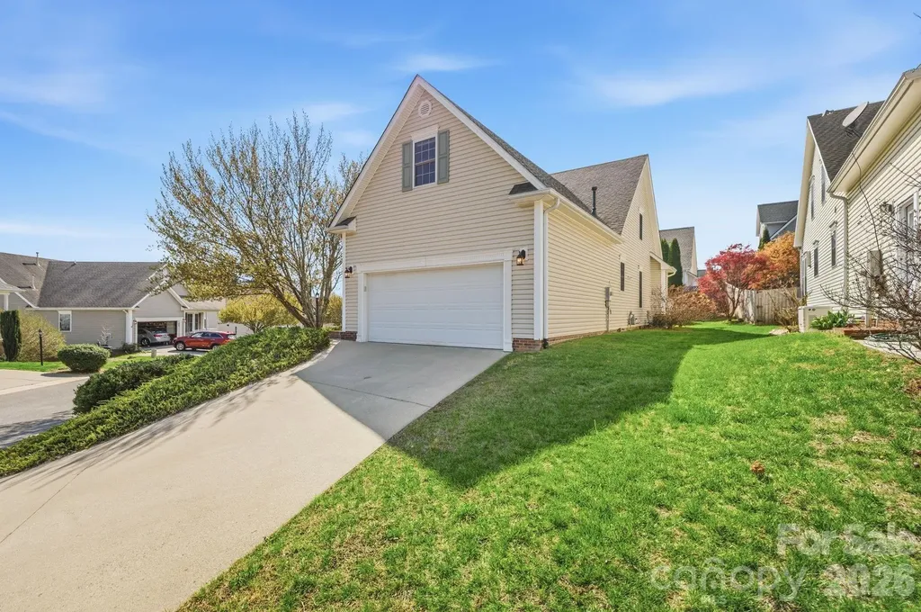 8 Sweet Gum Drive Asheville NC 28805
