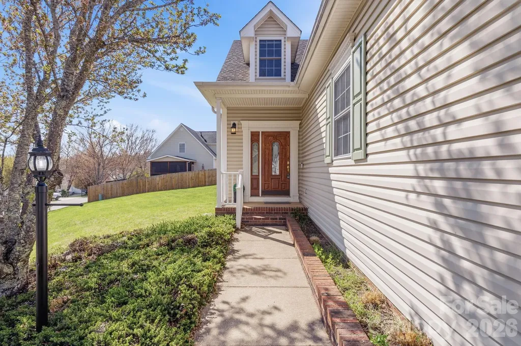 8 Sweet Gum Drive Asheville NC 28805