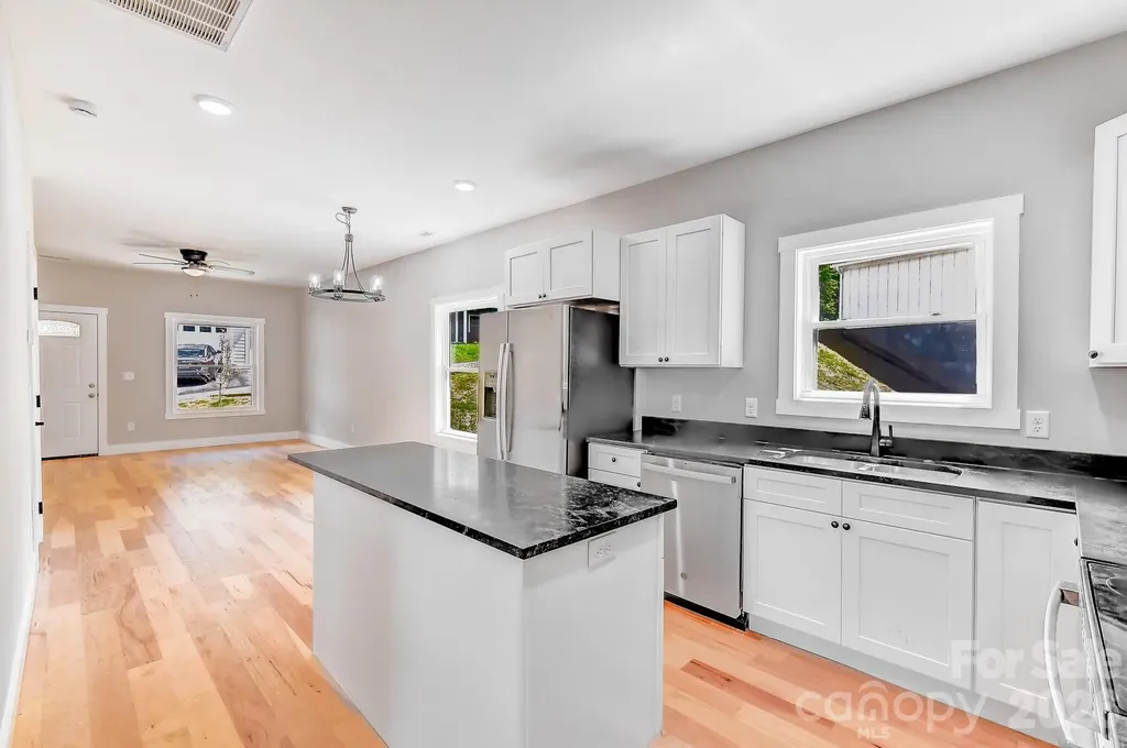 139 Northbend Drive Asheville NC 28804