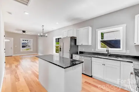139 Northbend Drive Asheville NC 28804