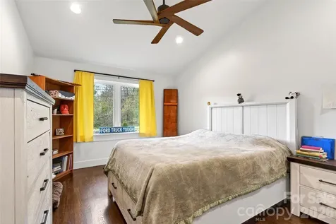 216 Vance Avenue Black Mountain NC 28711