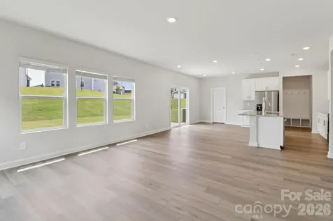 2446 Chartwell Street Stanley NC 28164