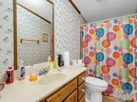 208 Oak Drive Shelby NC 28150