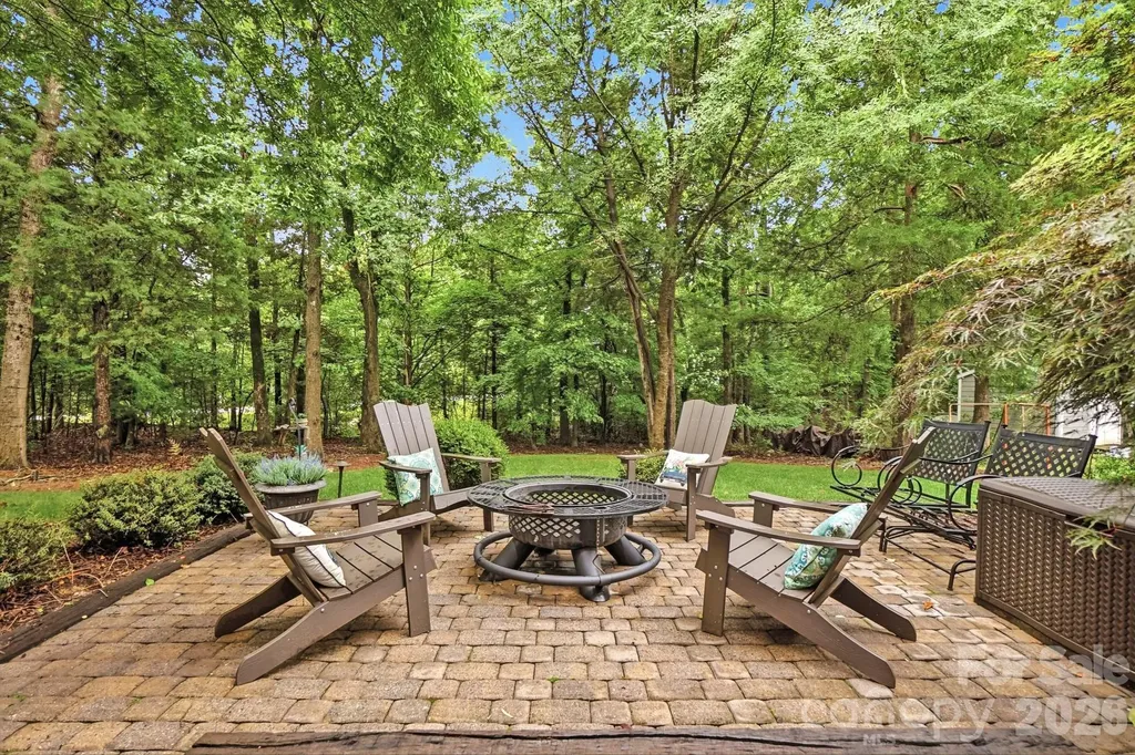 1220 Nightingale Road Waxhaw NC 28173