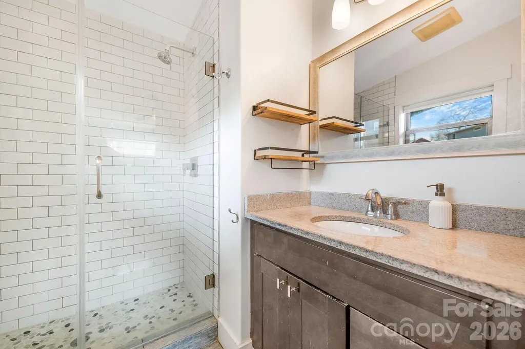 156 Bradley Street Asheville NC 28806