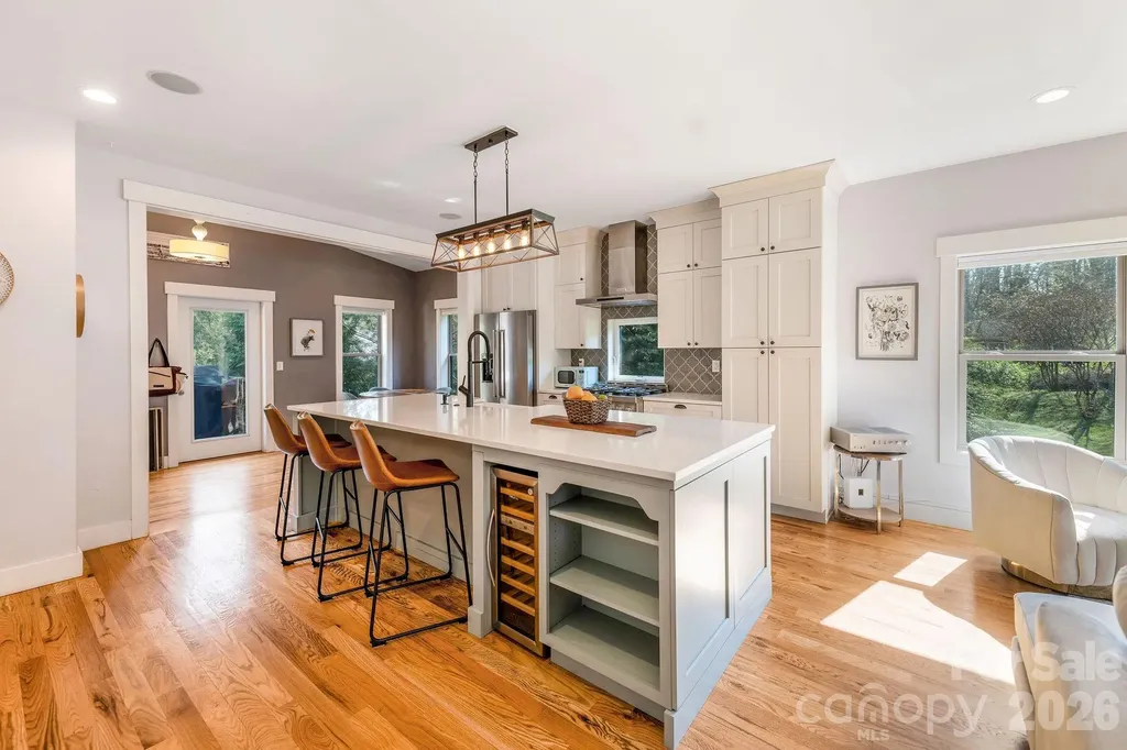156 Bradley Street Asheville NC 28806