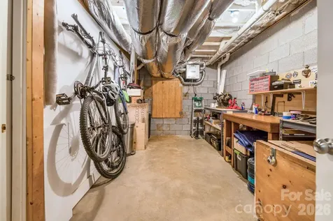 156 Bradley Street Asheville NC 28806