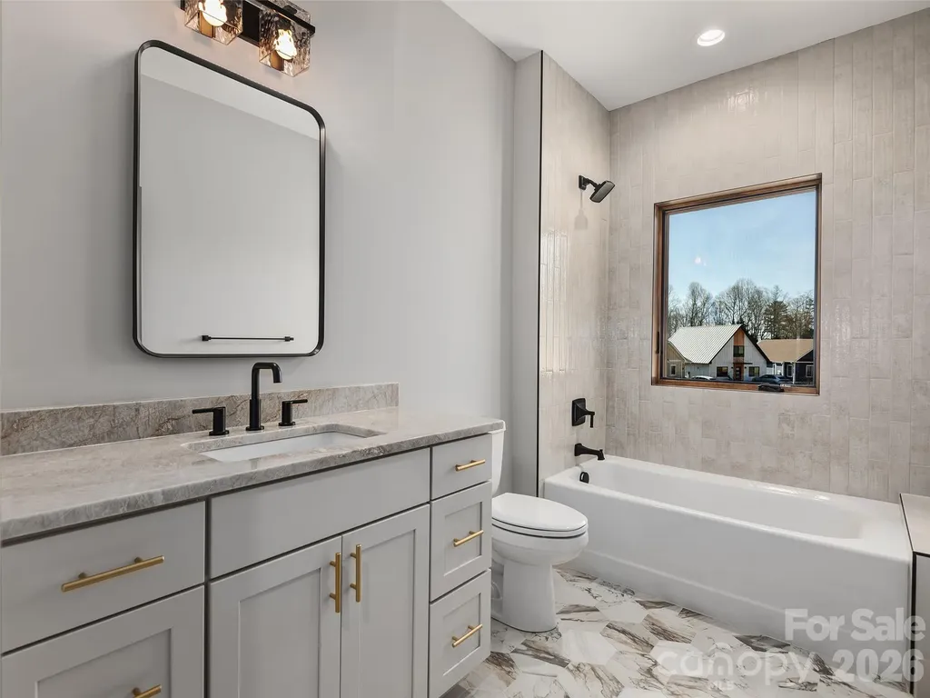 50 Verde Drive Asheville NC 28806