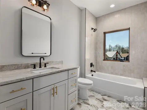 50 Verde Drive Asheville NC 28806