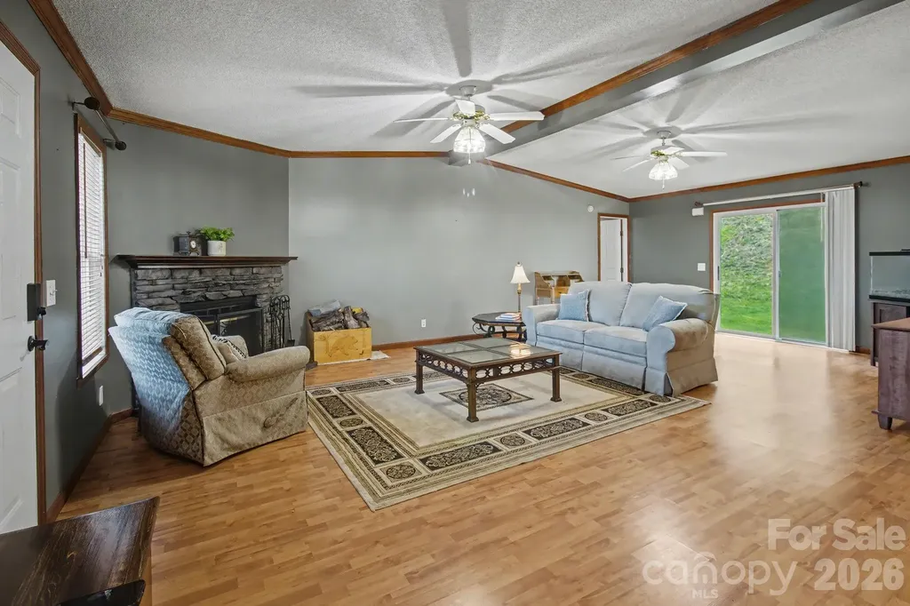 74 Chambers Road Weaverville NC 28787