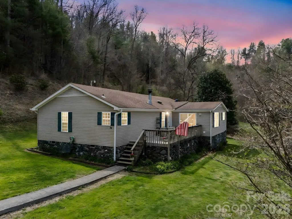 74 Chambers Road Weaverville NC 28787