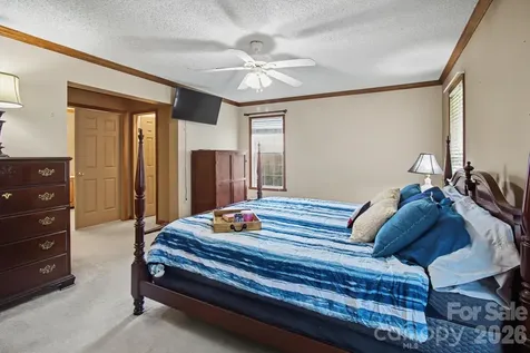 74 Chambers Road Weaverville NC 28787