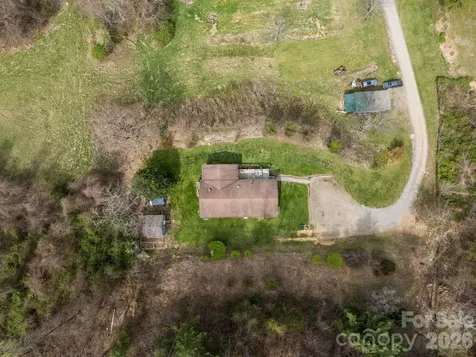74 Chambers Road Weaverville NC 28787