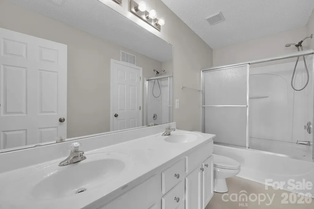 17039 Greenlawn Hills Court Charlotte NC 28213