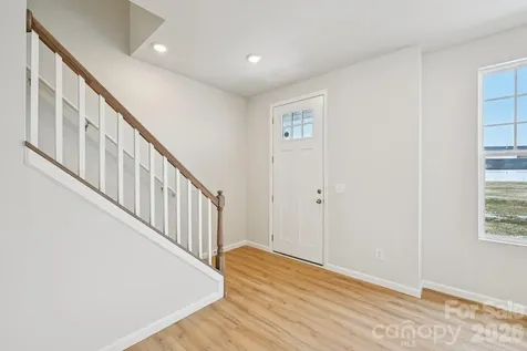 201 Vanguard Lane Cramerton NC 28032
