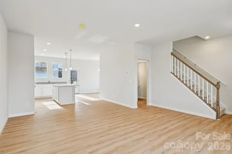 201 Vanguard Lane Cramerton NC 28032