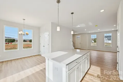 201 Vanguard Lane Cramerton NC 28032
