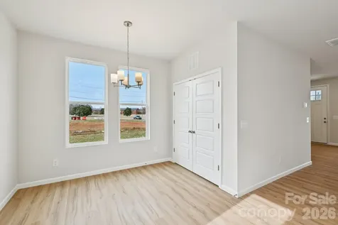 201 Vanguard Lane Cramerton NC 28032