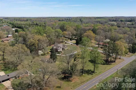 3085 James Street Catawba NC 28609