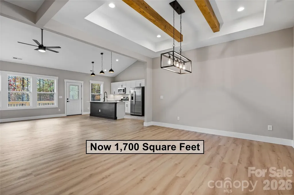 72 Canary Lane Hendersonville NC 28792