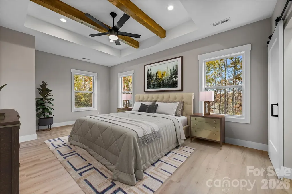 72 Canary Lane Hendersonville NC 28792