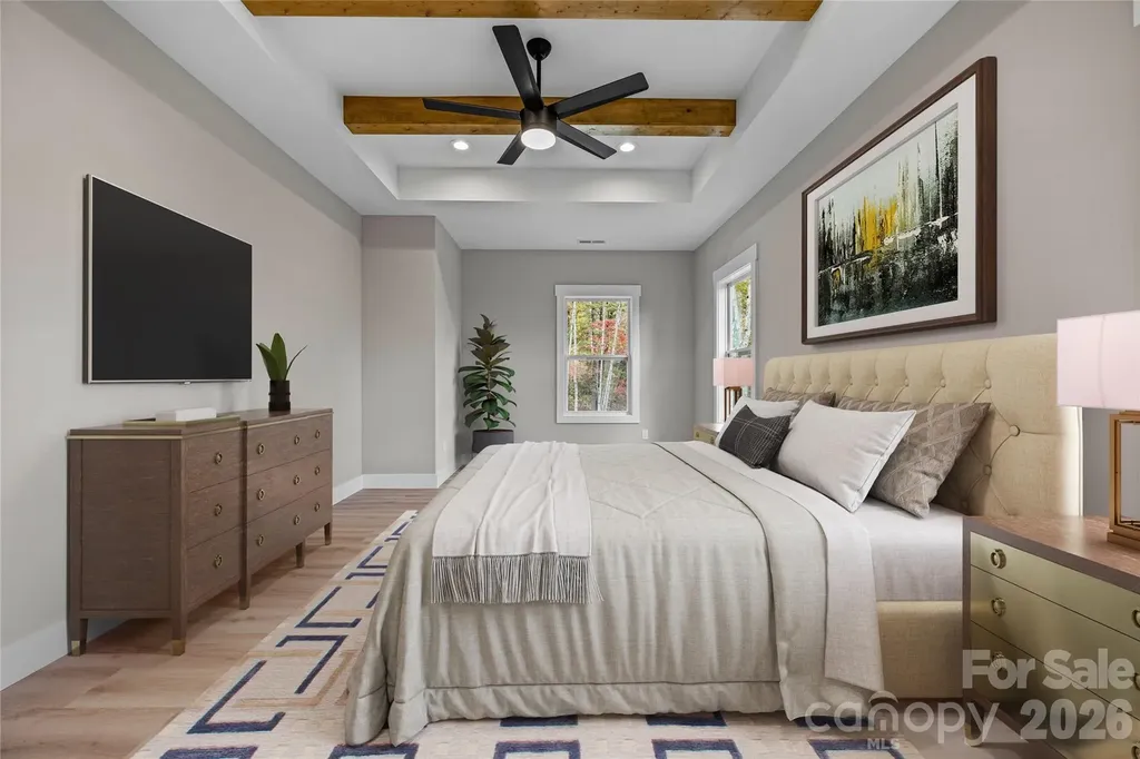 72 Canary Lane Hendersonville NC 28792