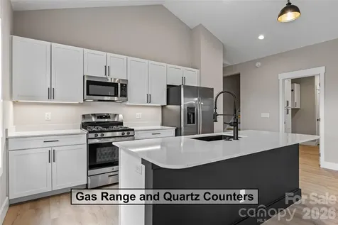 72 Canary Lane Hendersonville NC 28792