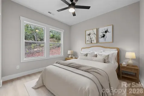72 Canary Lane Hendersonville NC 28792