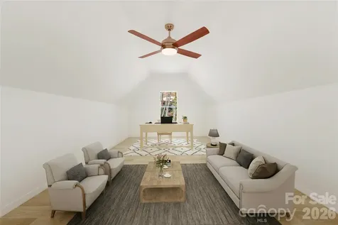 72 Canary Lane Hendersonville NC 28792