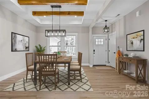 72 Canary Lane Hendersonville NC 28792