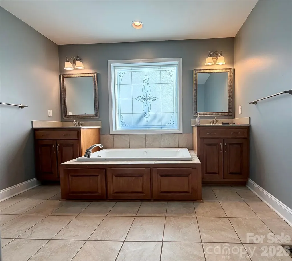 510 E Carpenter Street Maiden NC 28650