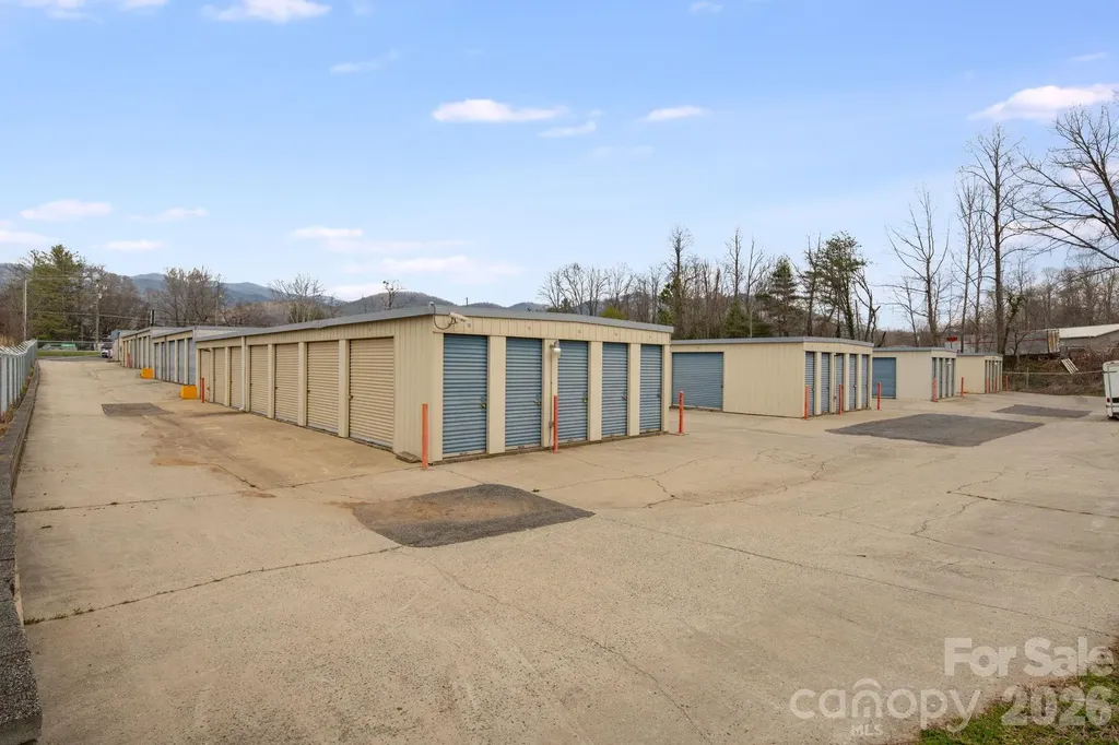 440 E State Street Black Mountain NC 28711