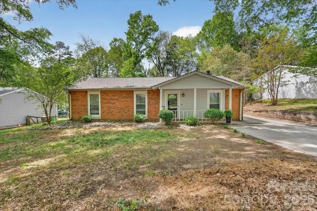 6308 Pineburr Road Charlotte NC 28211