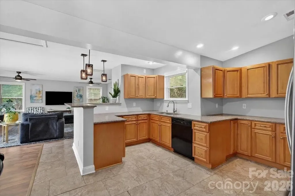 6308 Pineburr Road Charlotte NC 28211
