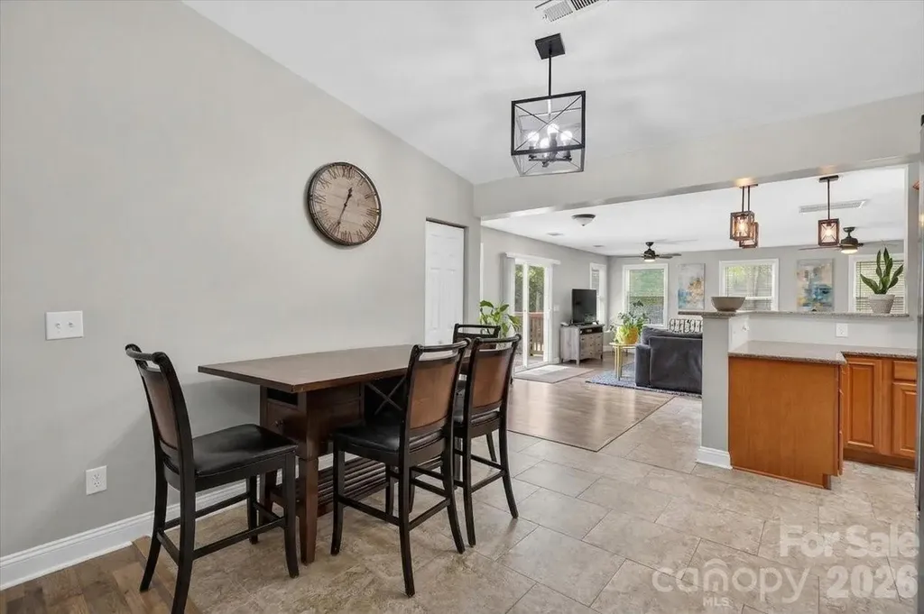6308 Pineburr Road Charlotte NC 28211